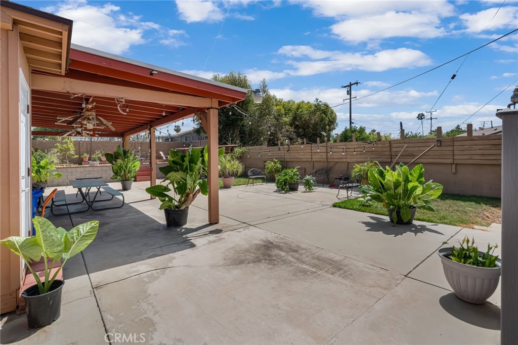394 S Eucalyptus Property Photo 41