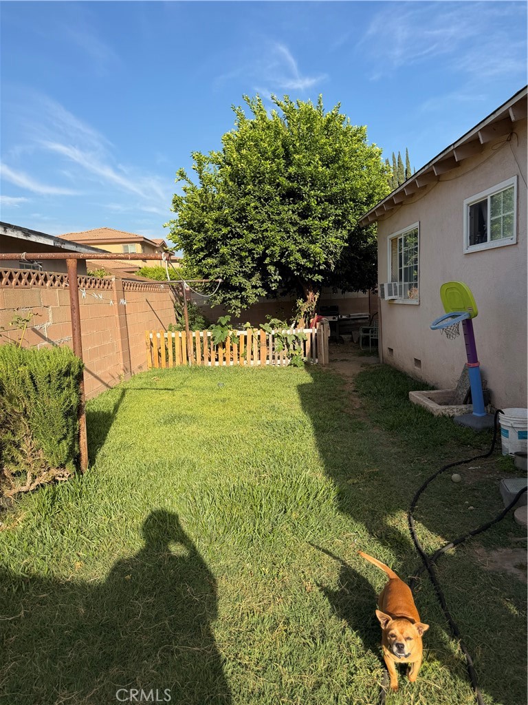 11823 Basye Property Photo 2