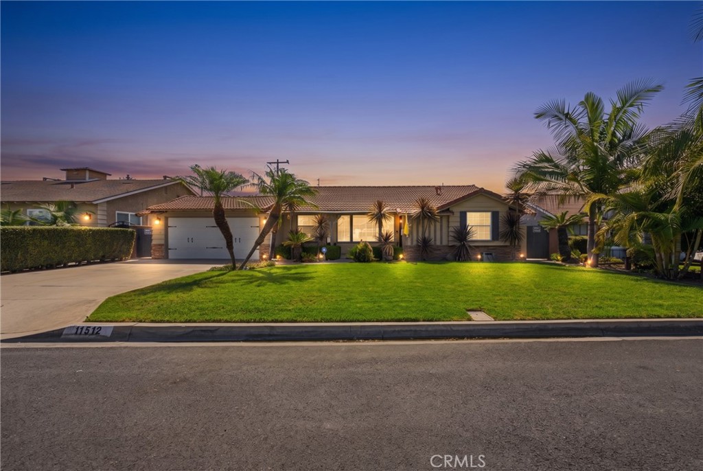 11512 Samoline Property Photo 1