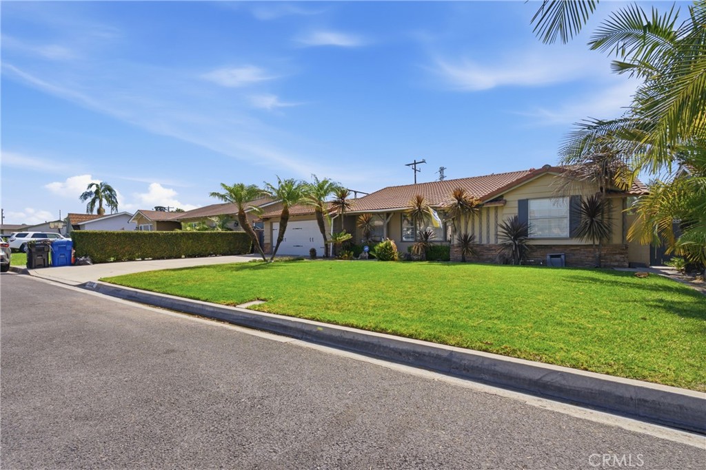 11512 Samoline Property Photo 6