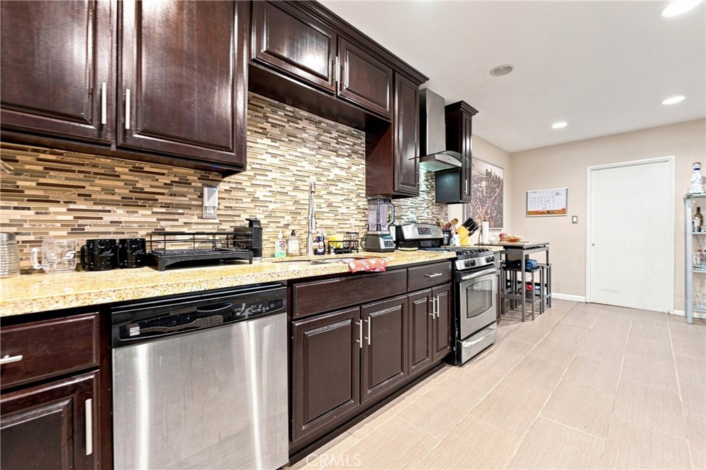 11512 Samoline Property Photo 23