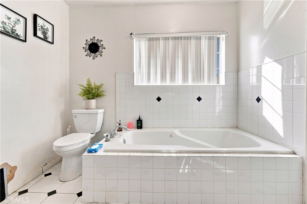 11512 Samoline Property Photo 28