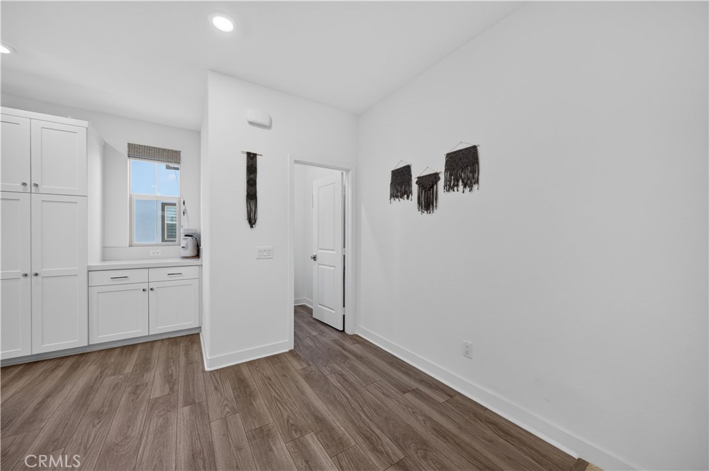 511 Tamarind Way E Property Photo 15