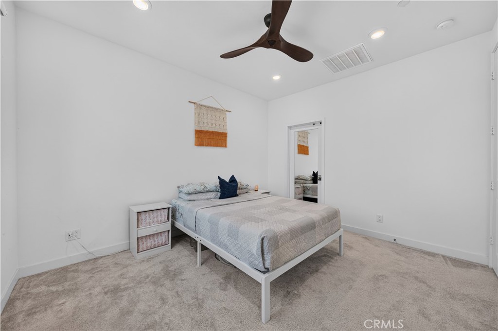 511 Tamarind Way E Property Photo 19