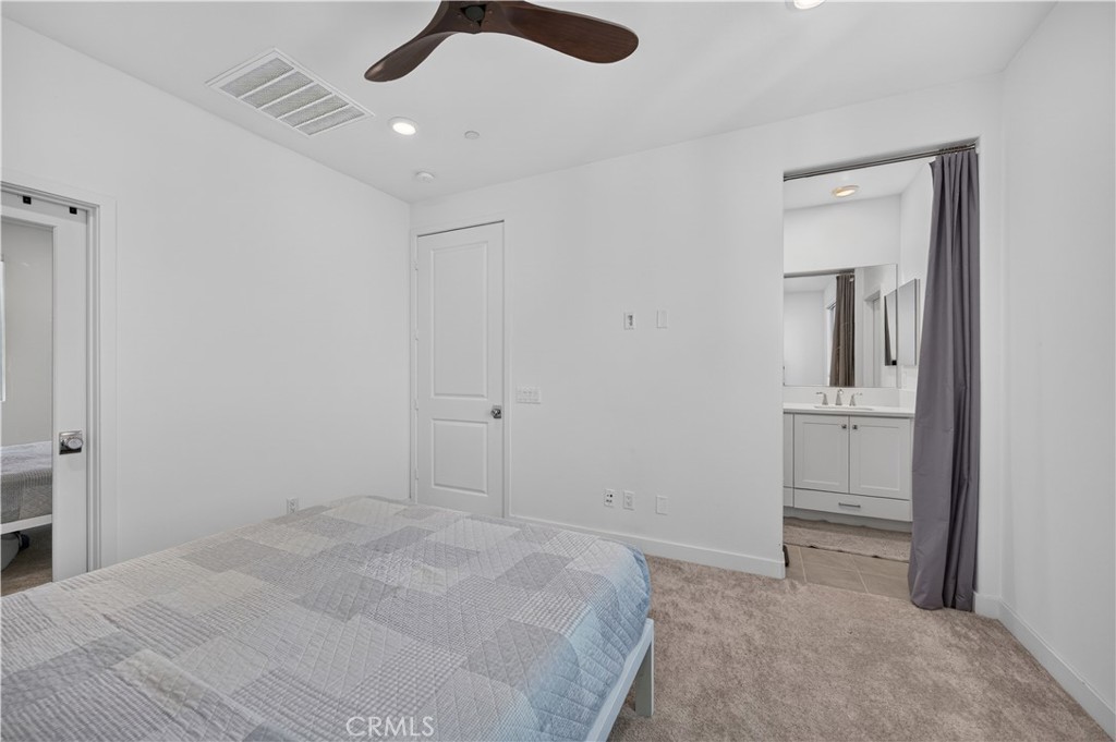 511 Tamarind Way E Property Photo 20