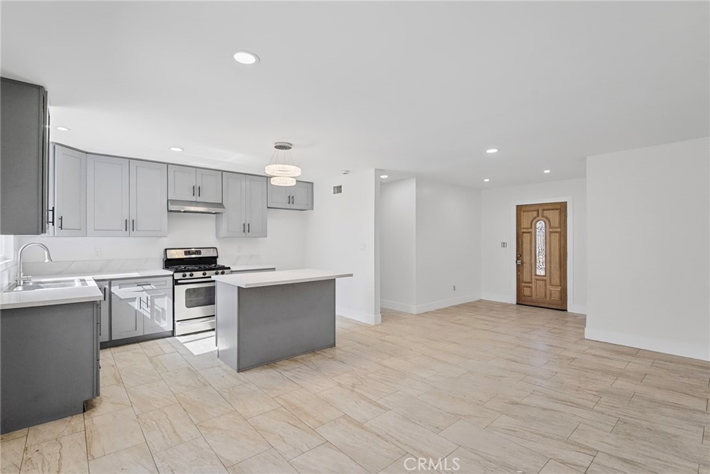12256 Allegheny Street Property Photo 8