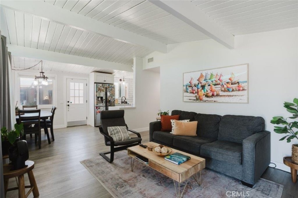 5220 N Vogue Avenue Property Photo 3