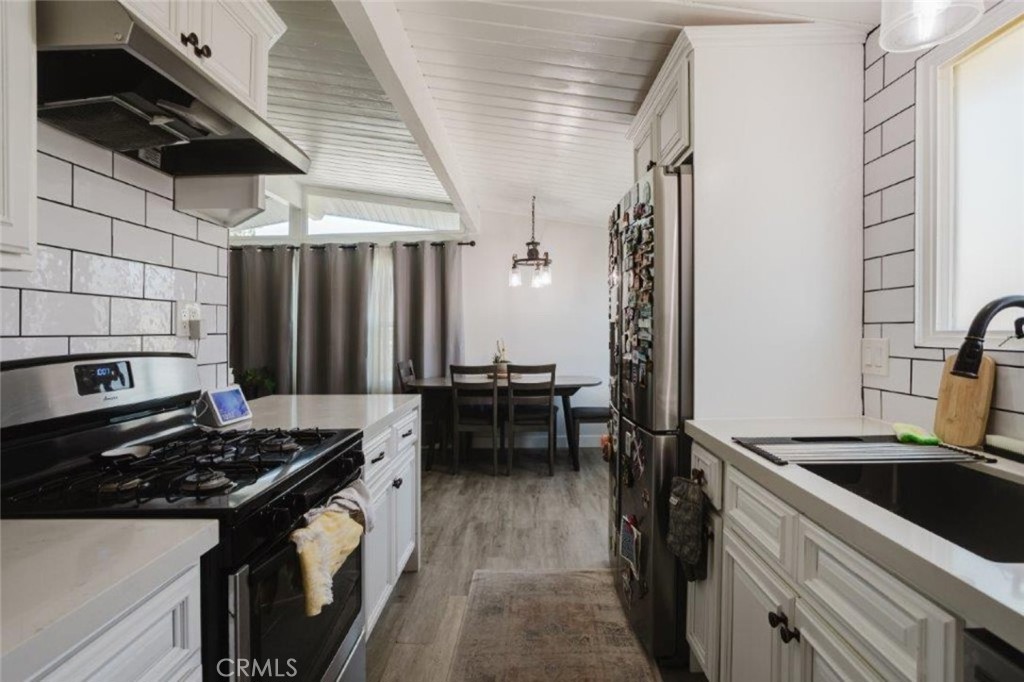 5220 N Vogue Avenue Property Photo 11