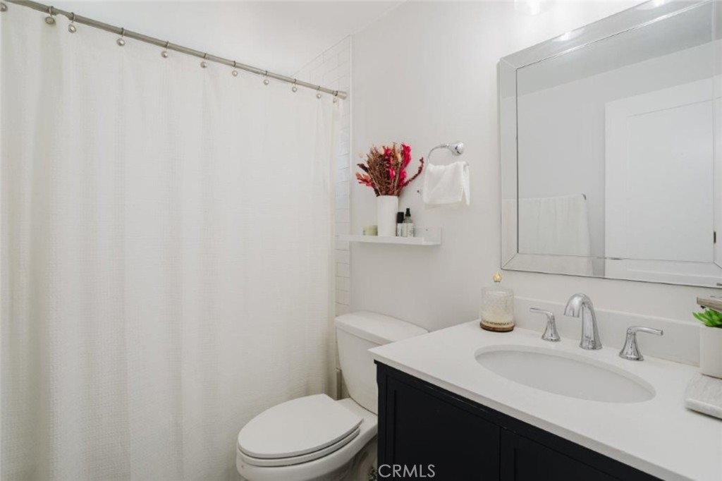 5220 N Vogue Avenue Property Photo 15