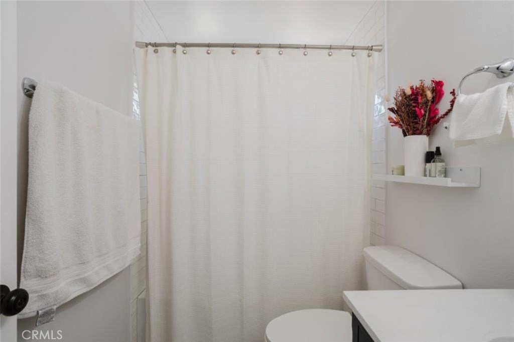 5220 N Vogue Avenue Property Photo 16