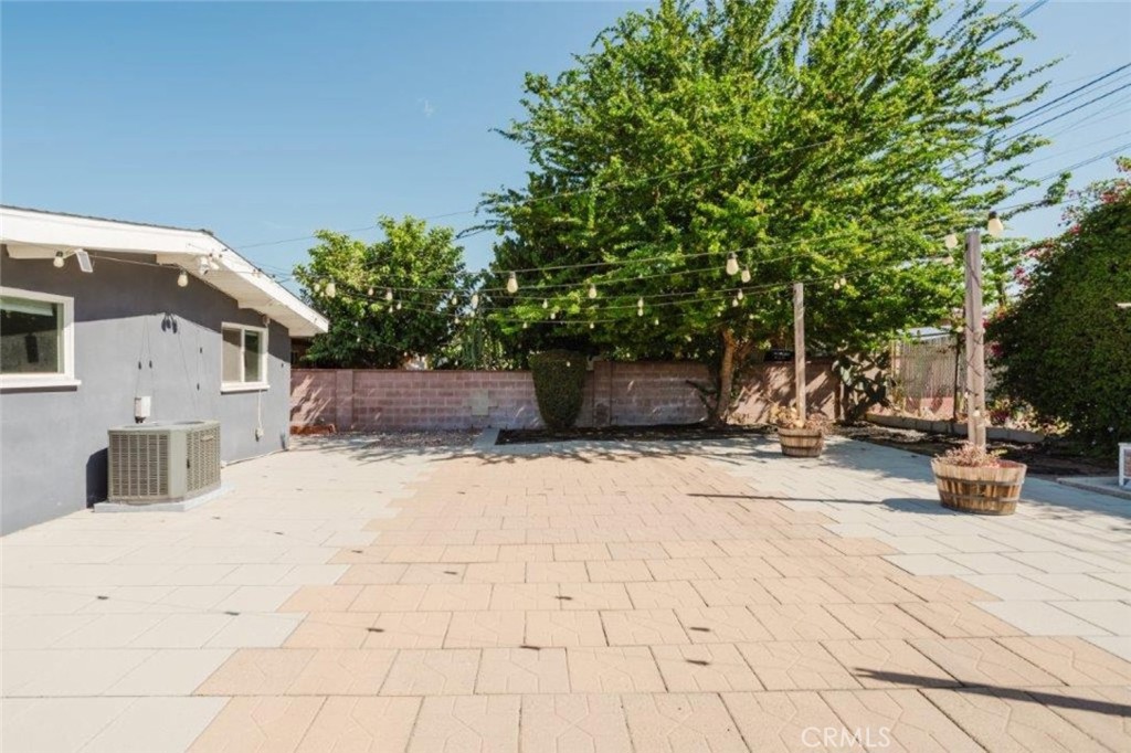 5220 N Vogue Avenue Property Photo 34