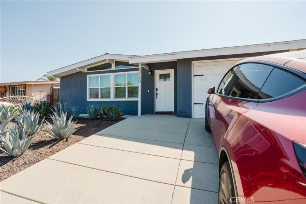 5220 N Vogue Avenue Property Photo 38