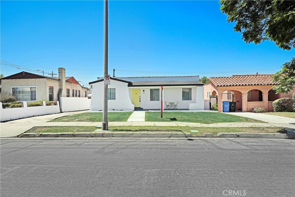 9151 La Salle Property Photo 1