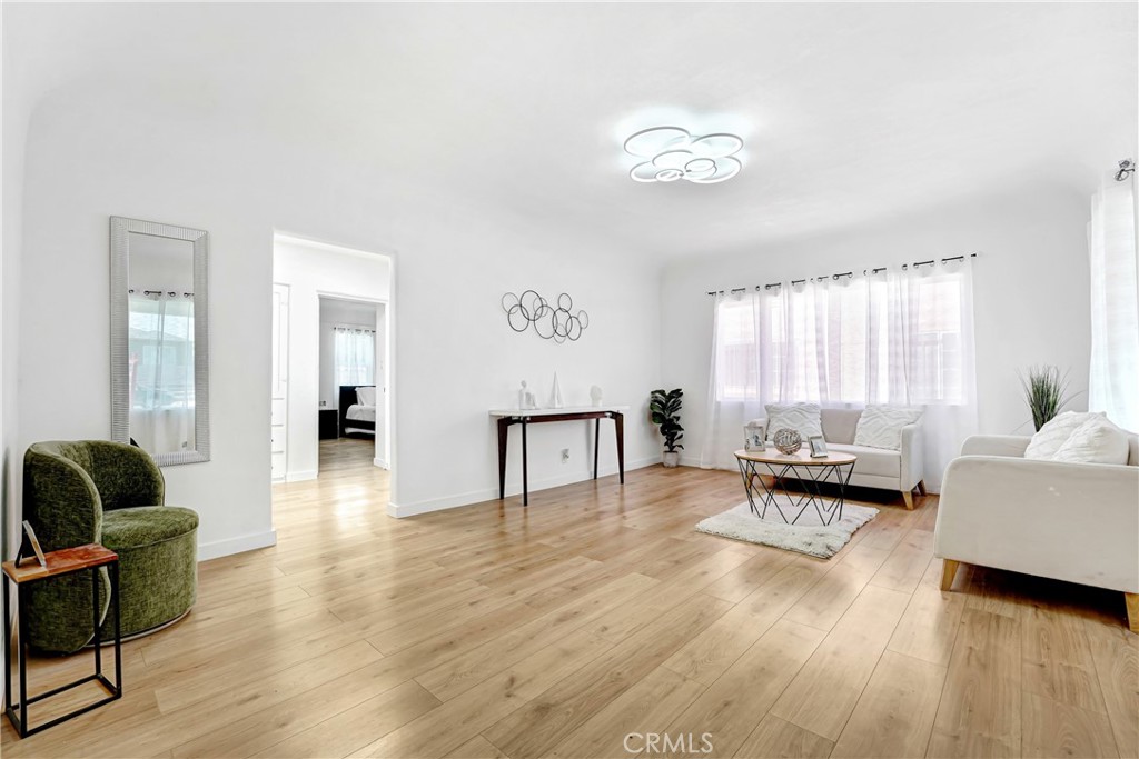9151 La Salle Property Photo 2