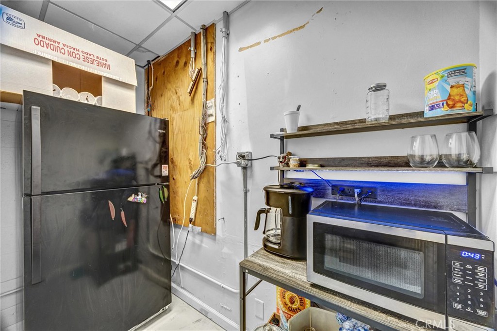 15514 Paramount Property Photo 9