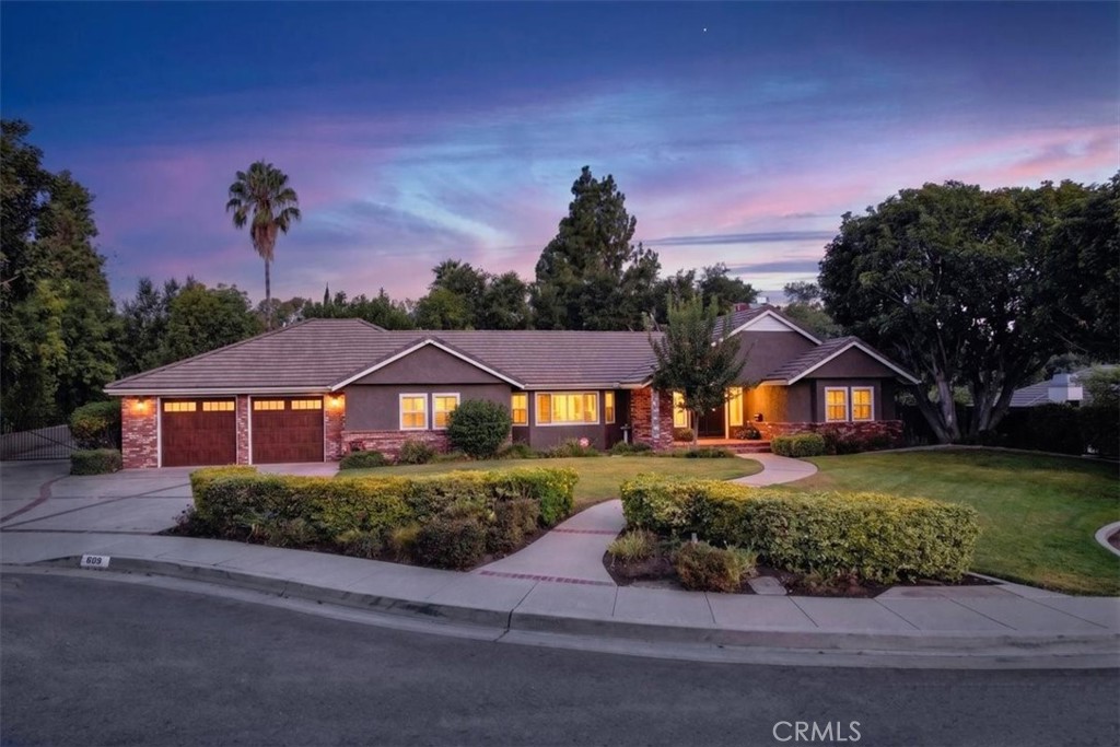 609 Ferrari Property Photo