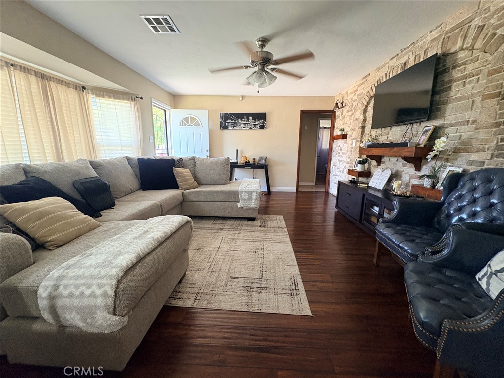 316 Western Property Photo 2