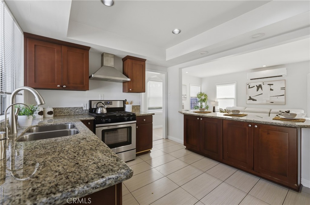 2860 Daisy Avenue Property Photo 11