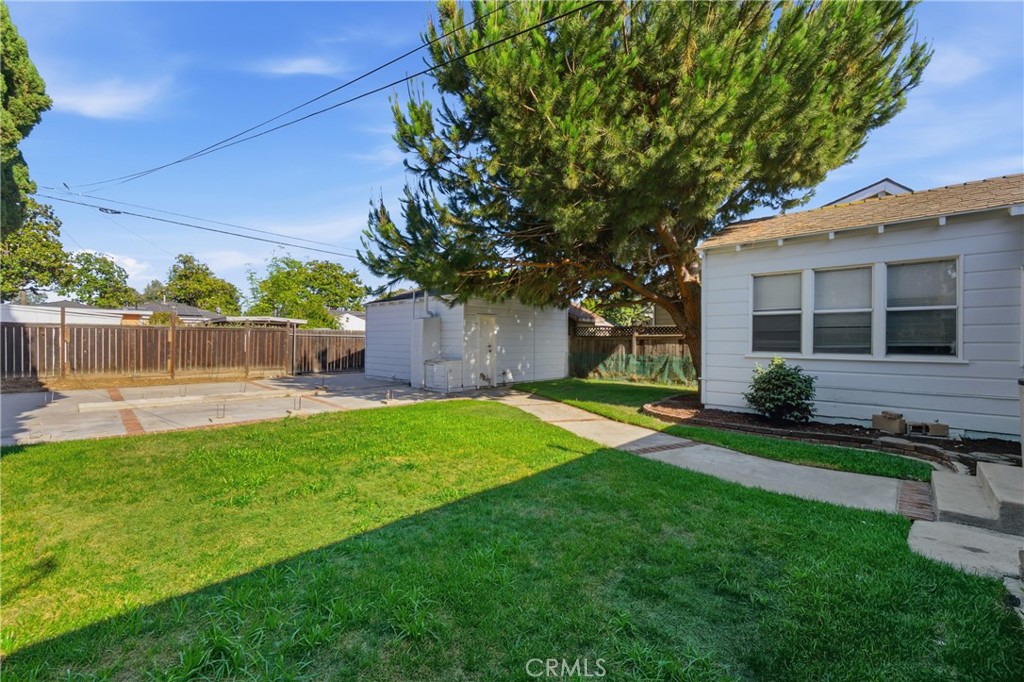 2860 Daisy Avenue Property Photo 27