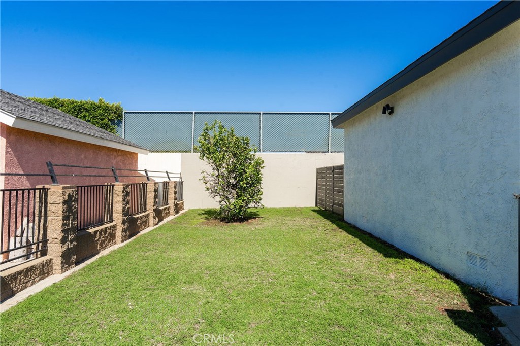 2134 W 237th Street Property Photo 41