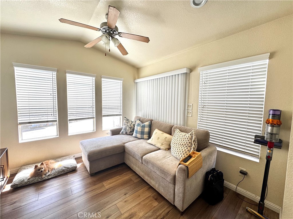 20315 Denker 15 Property Photo 5