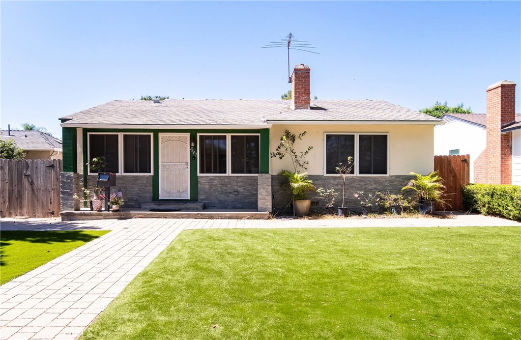 2647 Westwood Property Photo 1