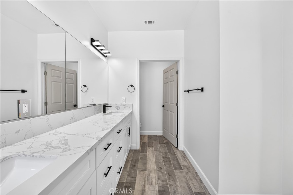 595 E 12th Street Property Photo 19