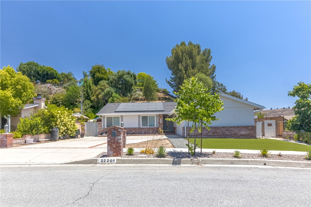 22201 Barbacoa Property Photo 1