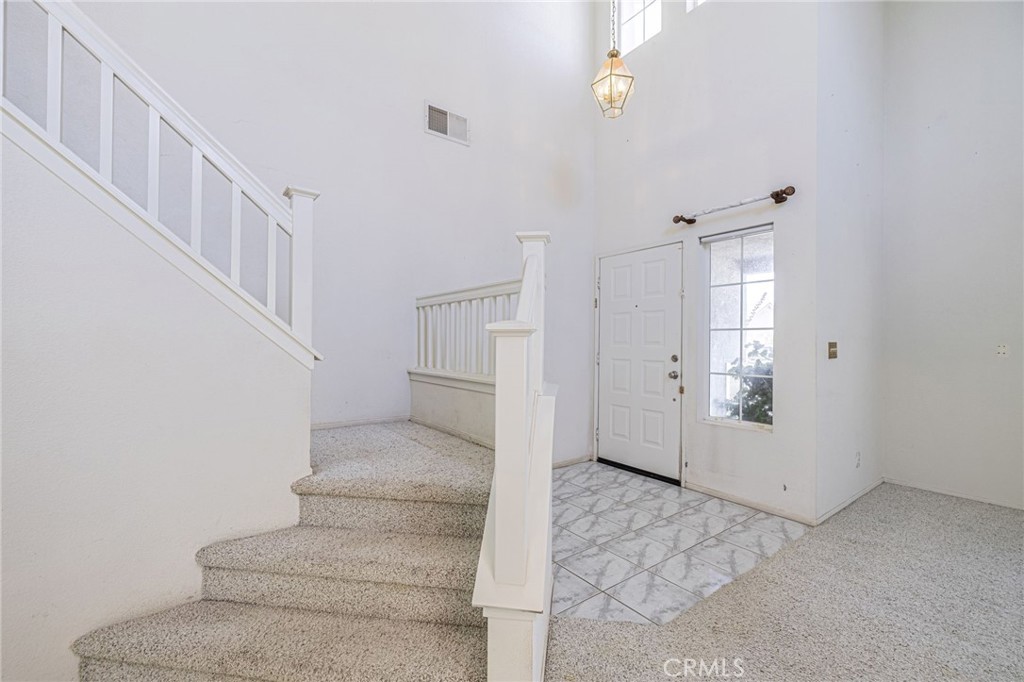36632 Oak Hill Street Property Photo 11