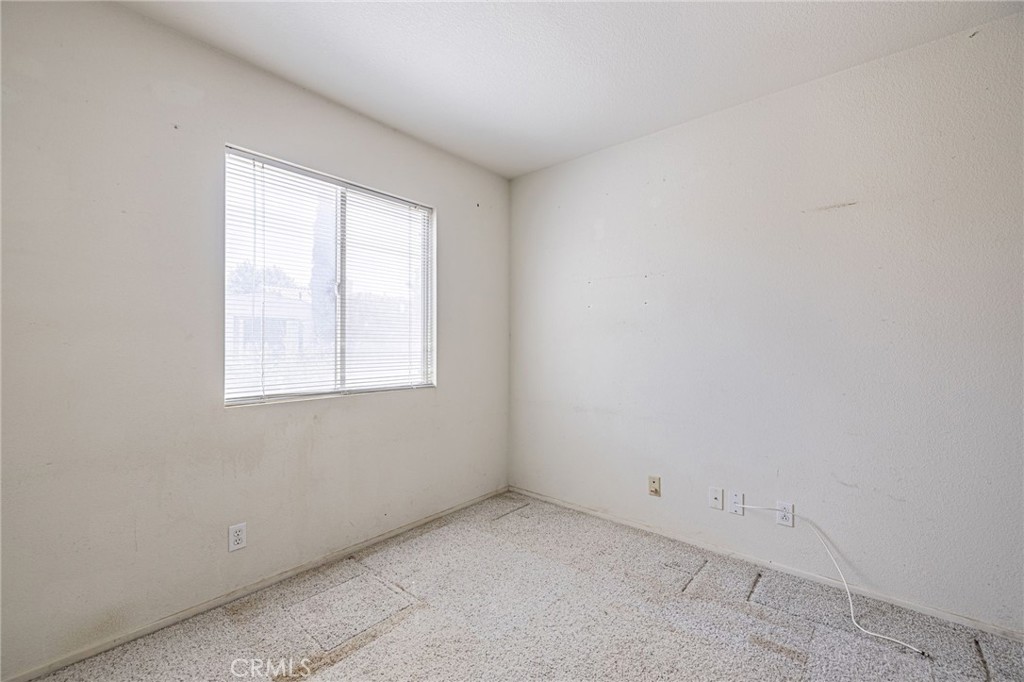 36632 Oak Hill Street Property Photo 28