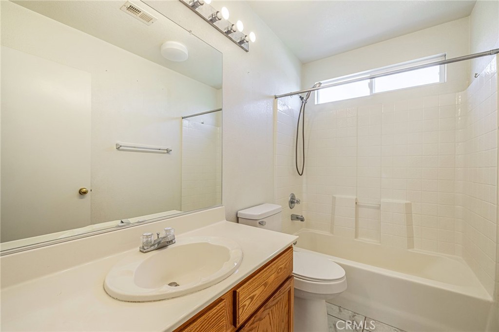36632 Oak Hill Street Property Photo 38