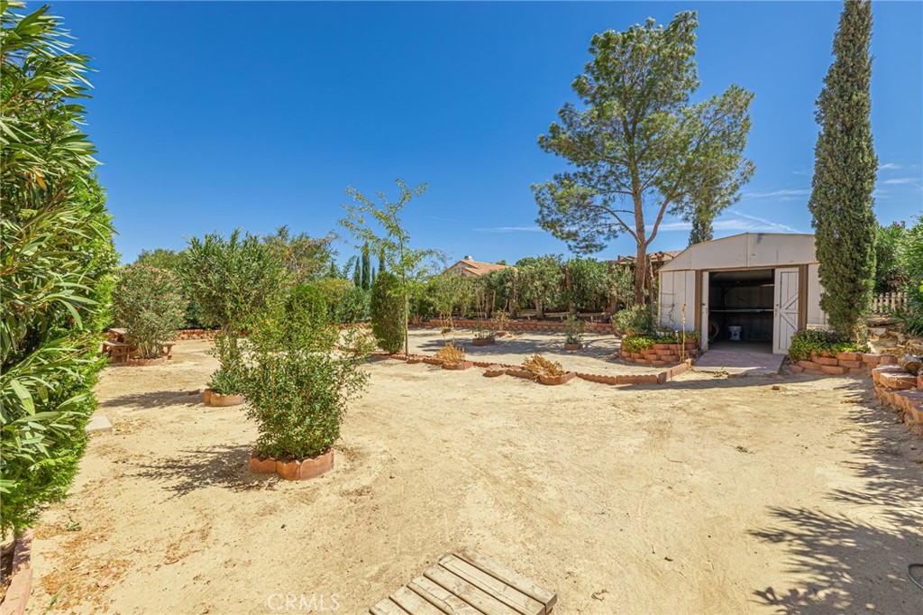 36632 Oak Hill Street Property Photo 43