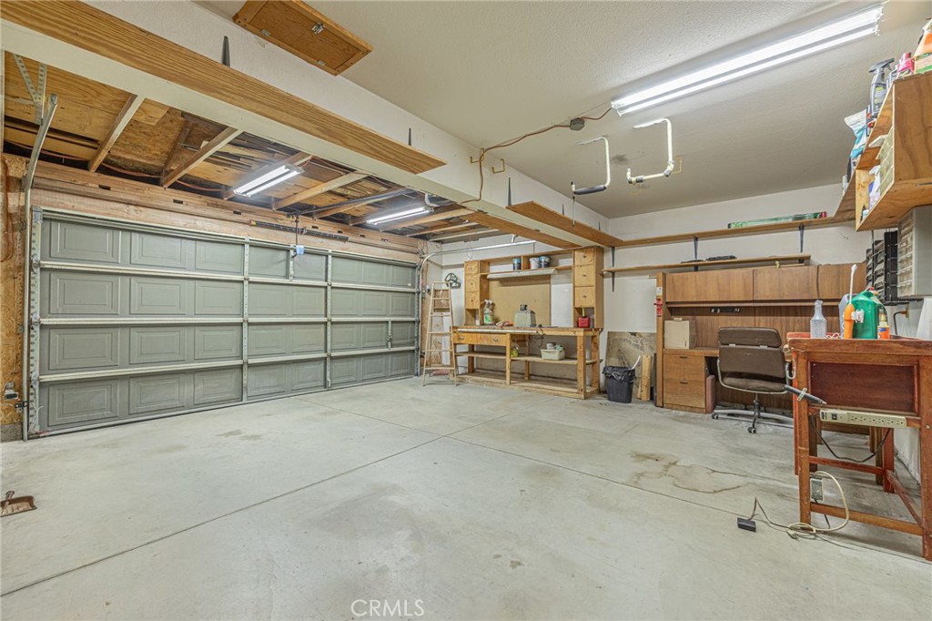 36632 Oak Hill Street Property Photo 44