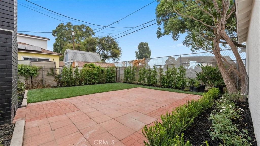 5618 Verdura Property Photo 32