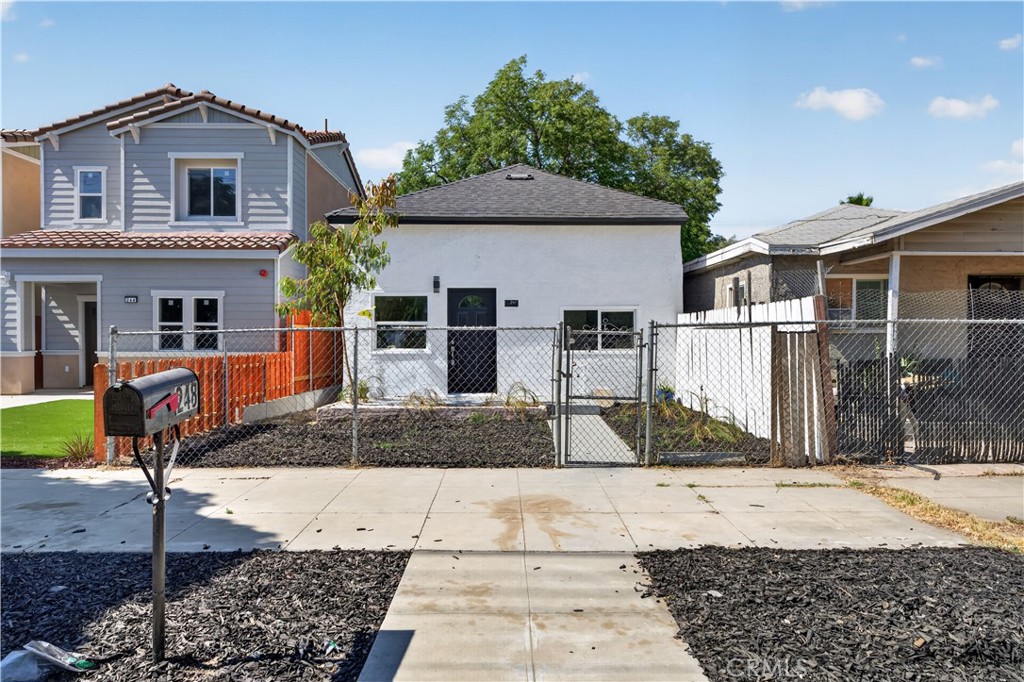 248 W N Property Photo 4