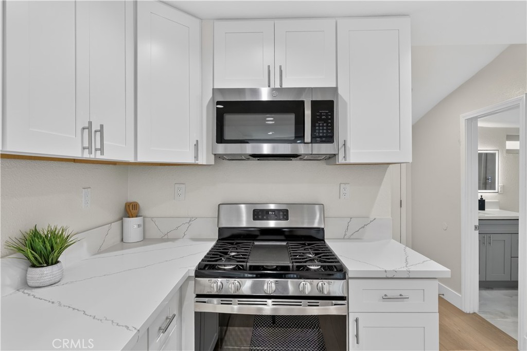 248 W N Property Photo 18