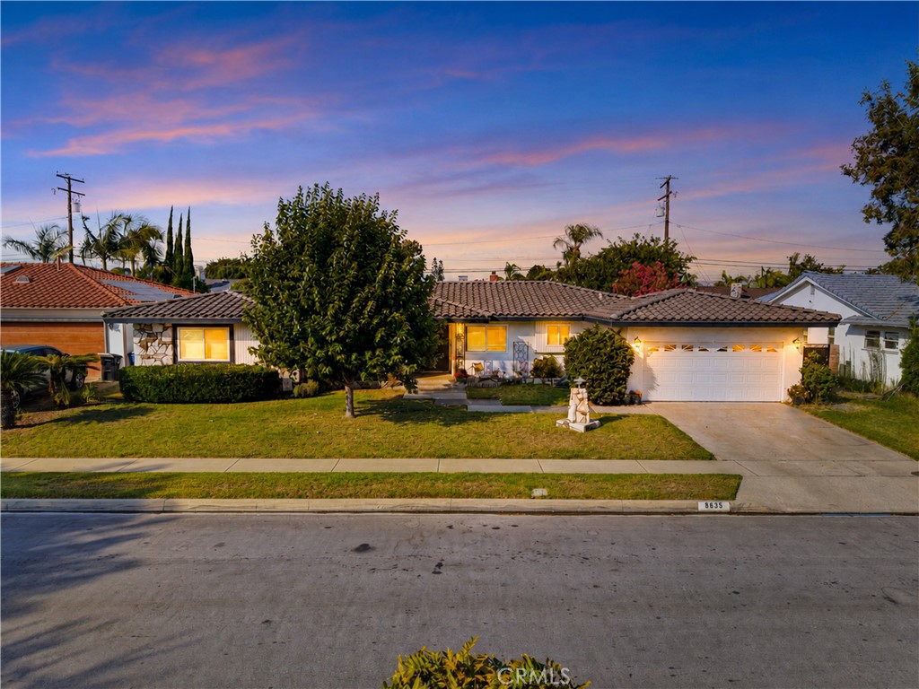 8635 Muller Property Photo 1