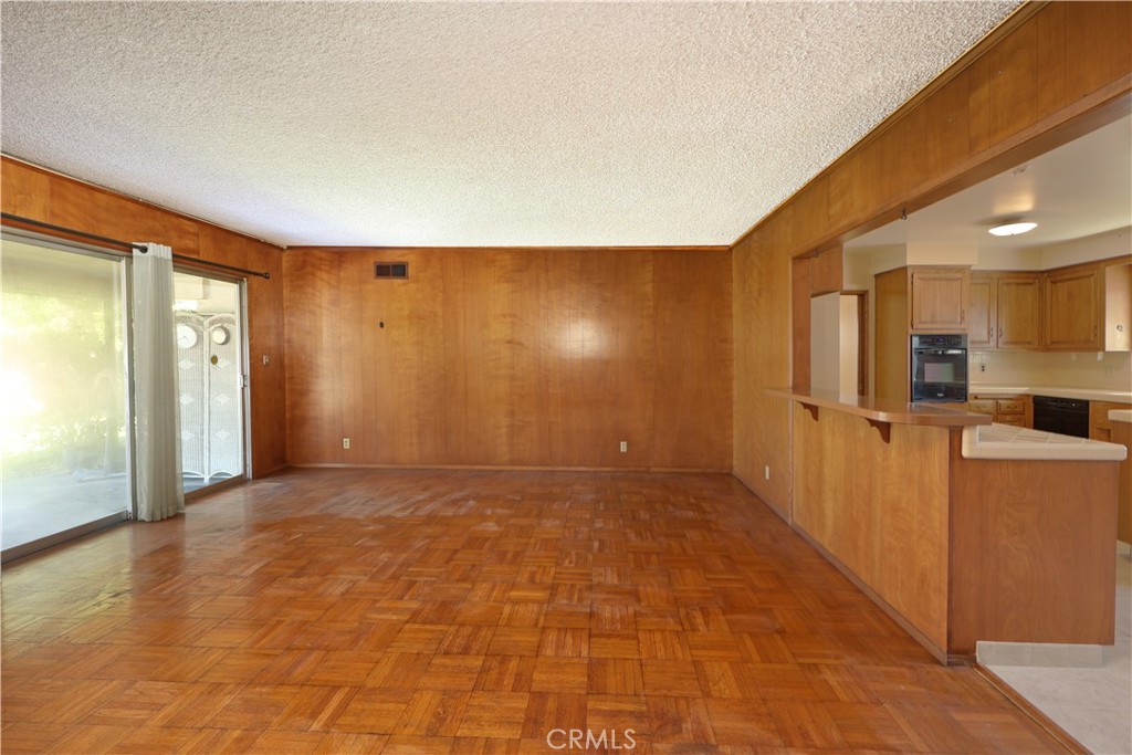 8635 Muller Property Photo 6