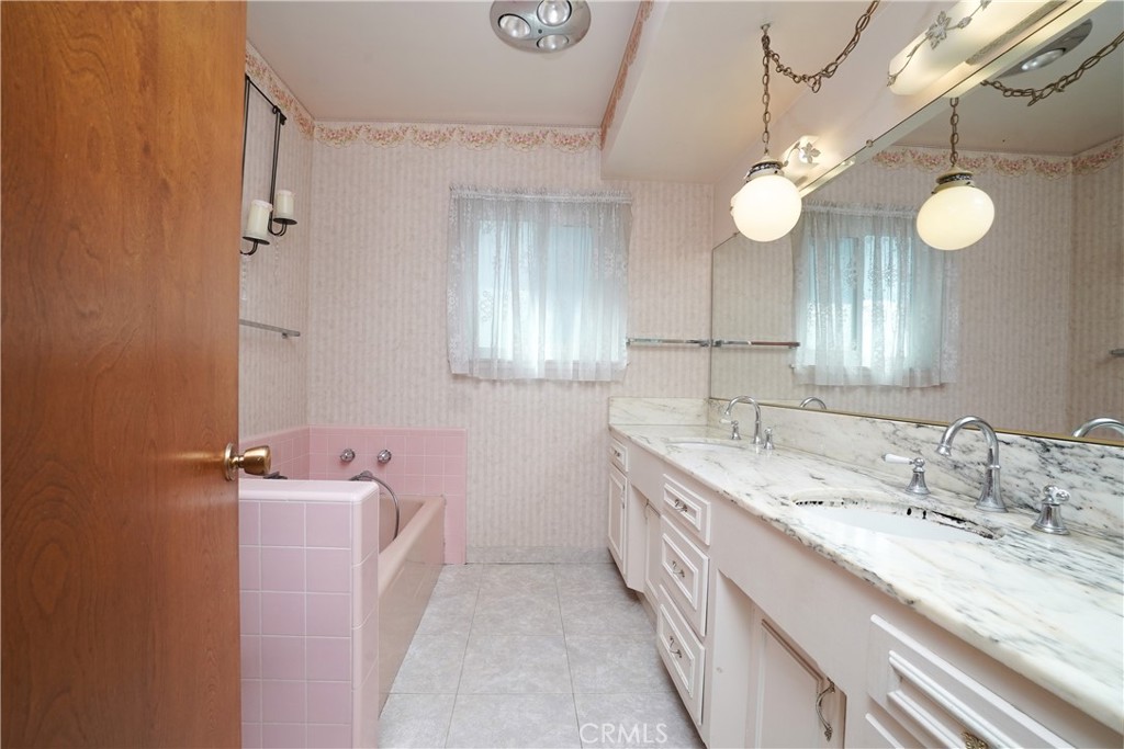 8635 Muller Property Photo 22