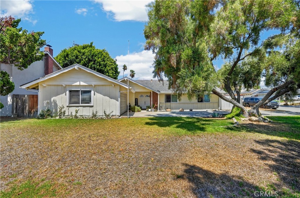 1215 Dickenson Property Photo 26