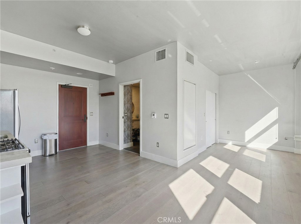 460 S Spring Property Photo 1