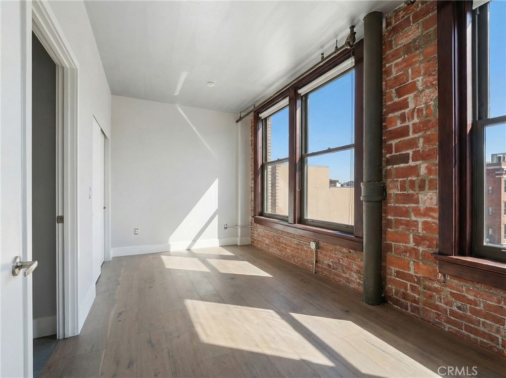 460 S Spring Property Photo 6
