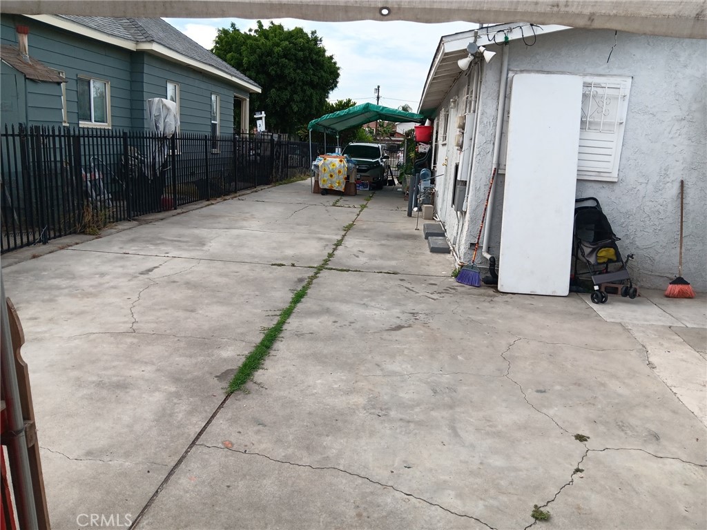415 95th Street Property Photo 1