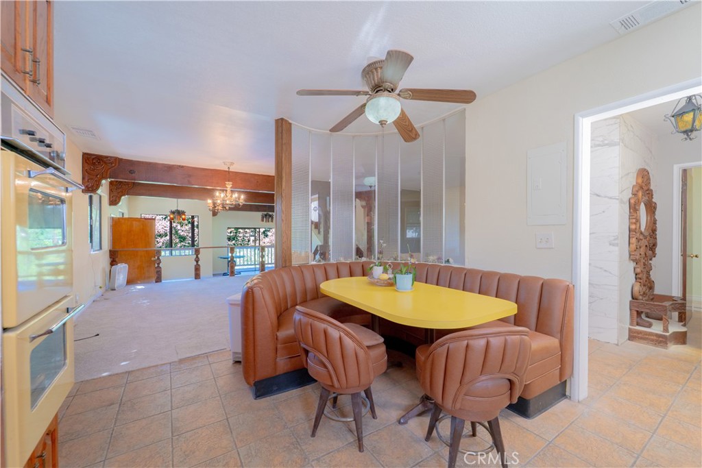 945 Mira Valle Street Property Photo 8