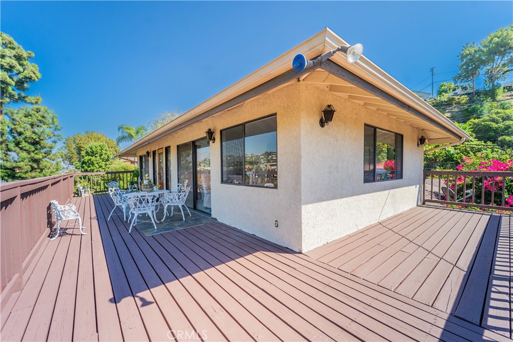 945 Mira Valle Street Property Photo 36