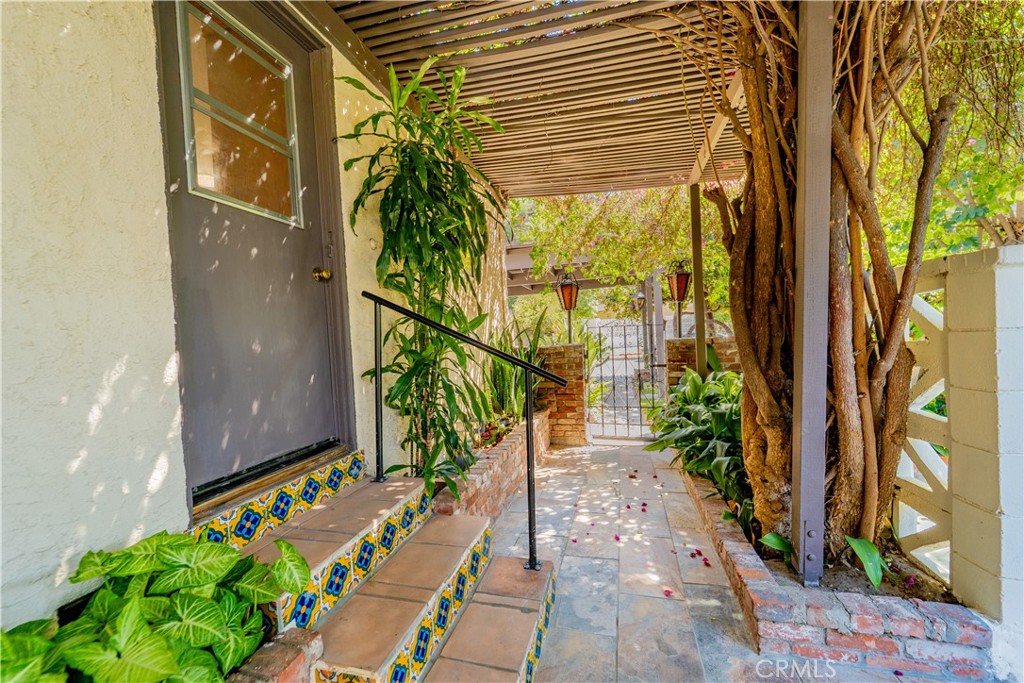 945 Mira Valle Street Property Photo 39