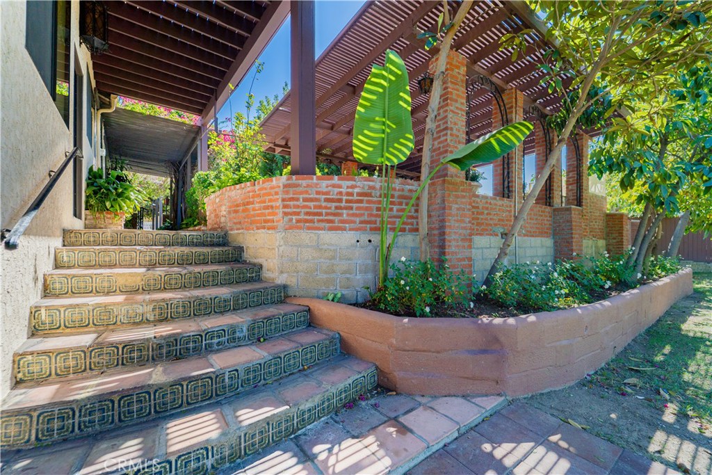 945 Mira Valle Street Property Photo 42