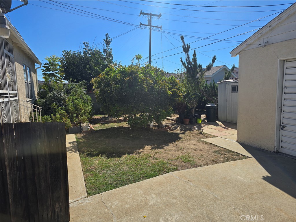 806 W Markland Property Photo 9