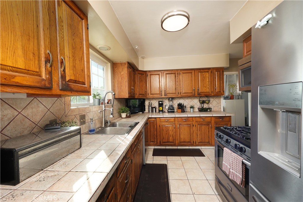 7211 Glencliff Property Photo 6