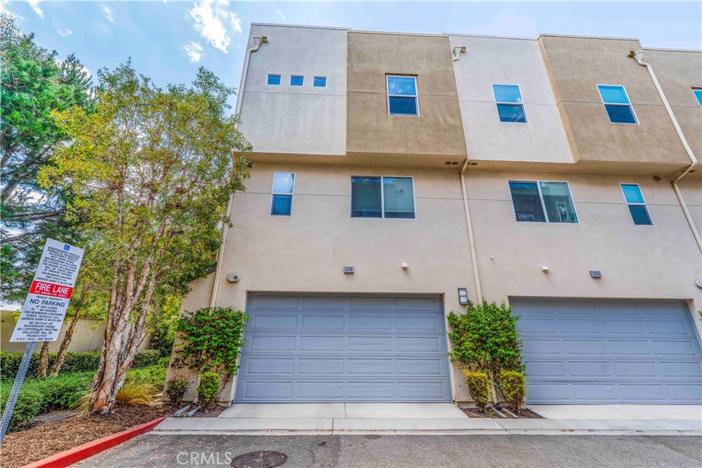 3026 Sage Place Property Photo 4